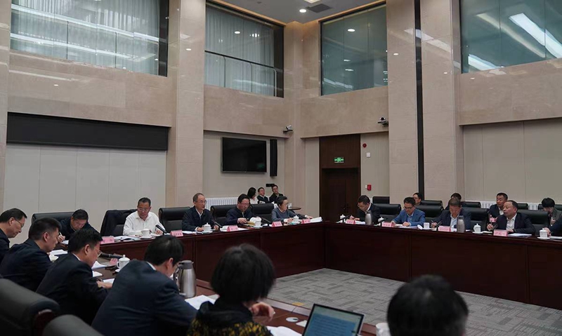 省政府召開(kāi)電視電話會(huì)議安排部署近期重點(diǎn)工作? 黃強(qiáng)主持并講話「相關(guān)圖片」